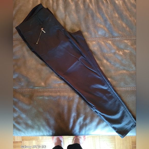 NWOT Lane Bryant Signature Fit Jet Black Sateen Skinny Jeans - 16W - Picture 1 of 10